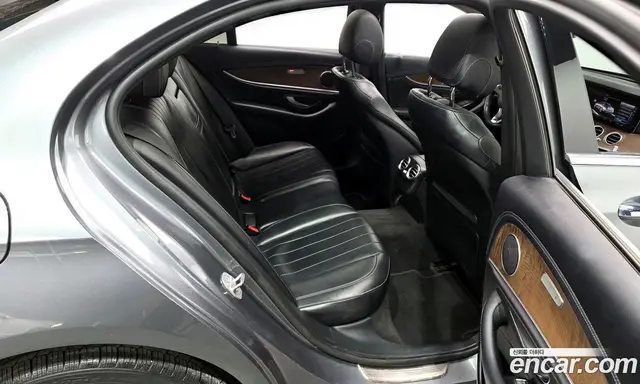 Mercedes-Benz E-Class 2017 2.0 автомат (гидро), миниатюра 12
