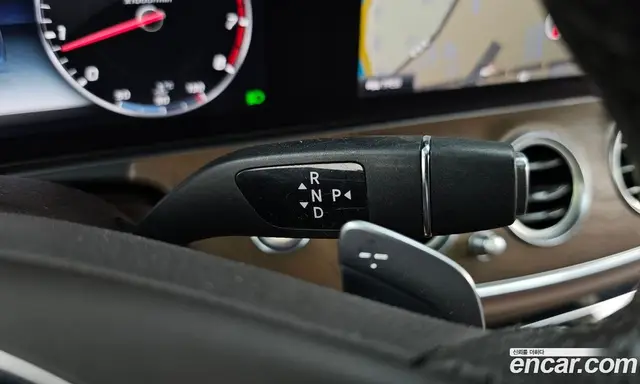 Mercedes-Benz E-Class 2017 2.0 автомат (гидро), миниатюра 9 Mercedes-Benz E-Class 2017 2.0 автомат (гидро), миниатюра 9