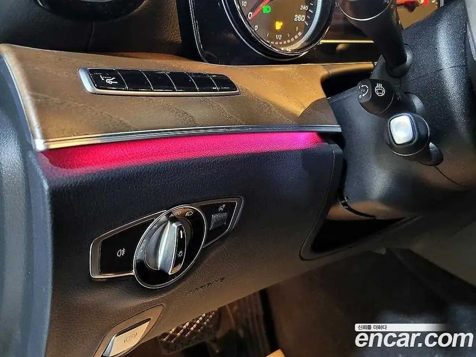 Mercedes-Benz E-Class 2017 1.9 автомат (гидро), фото 14