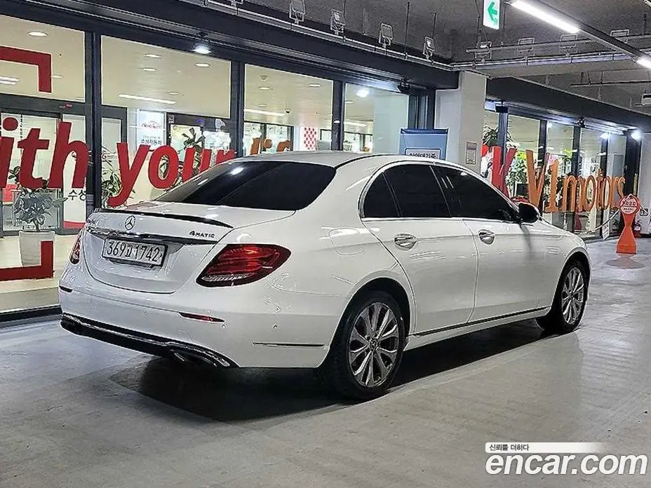 Mercedes-Benz E-Class 2017 1.9 автомат (гидро), фото 4