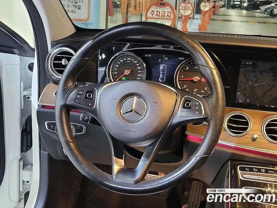 Mercedes-Benz E-Class 2017 1.9 автомат (гидро), фото 9