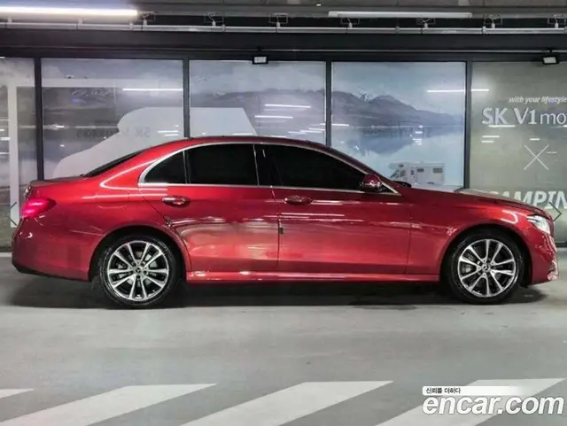 Mercedes-Benz E-Class 2017 2.0 автомат (гидро), миниатюра 3