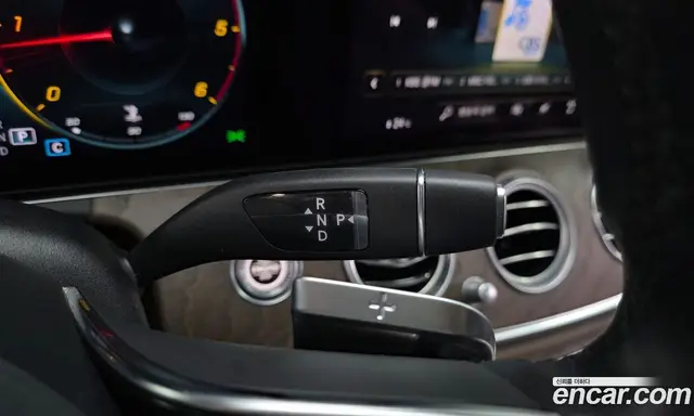 Mercedes-Benz E-Class 2022 1.9 автомат (гидро), миниатюра 9
