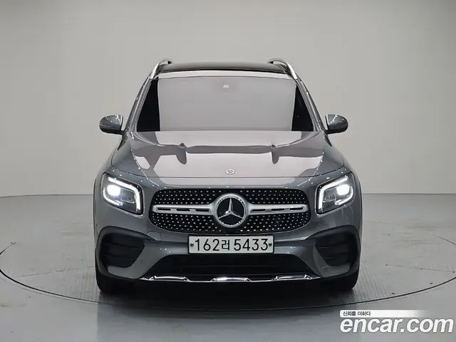 Mercedes-Benz GLB-Class 2020 2.0 автомат (гидро), миниатюра 2