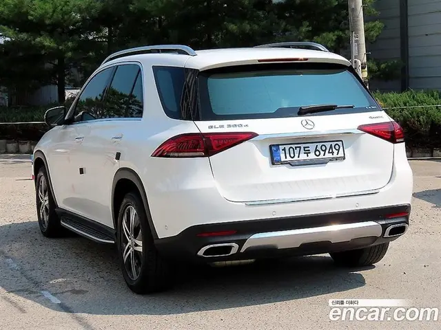 Mercedes-Benz GLE-Class 2020 1.9 автомат (гидро), миниатюра 3