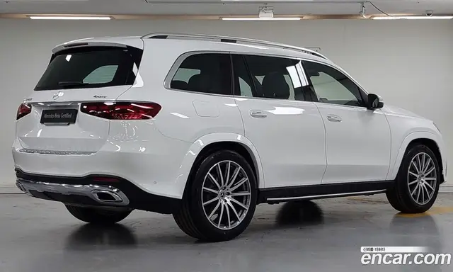 Mercedes-Benz GLS-Class 2025 3.0 автомат (гидро), миниатюра 2