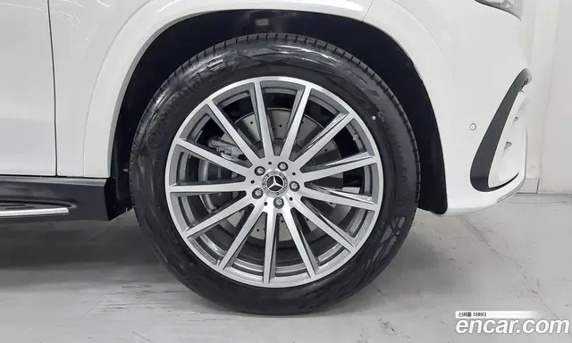 Mercedes-Benz GLS-Class 2025 3.0 автомат (гидро), миниатюра 5