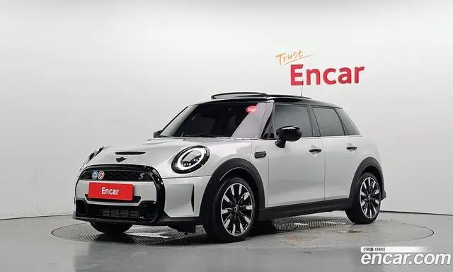 Mini Cooper, 2022, 62 635 км
