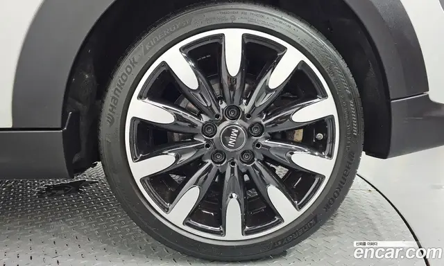 Mini Cooper 2022 2.0 автомат (гидро), миниатюра 7