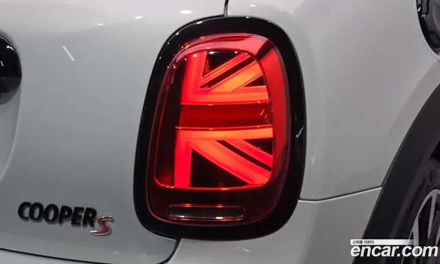 Mini Cooper 2022 2.0 автомат (гидро), миниатюра 9