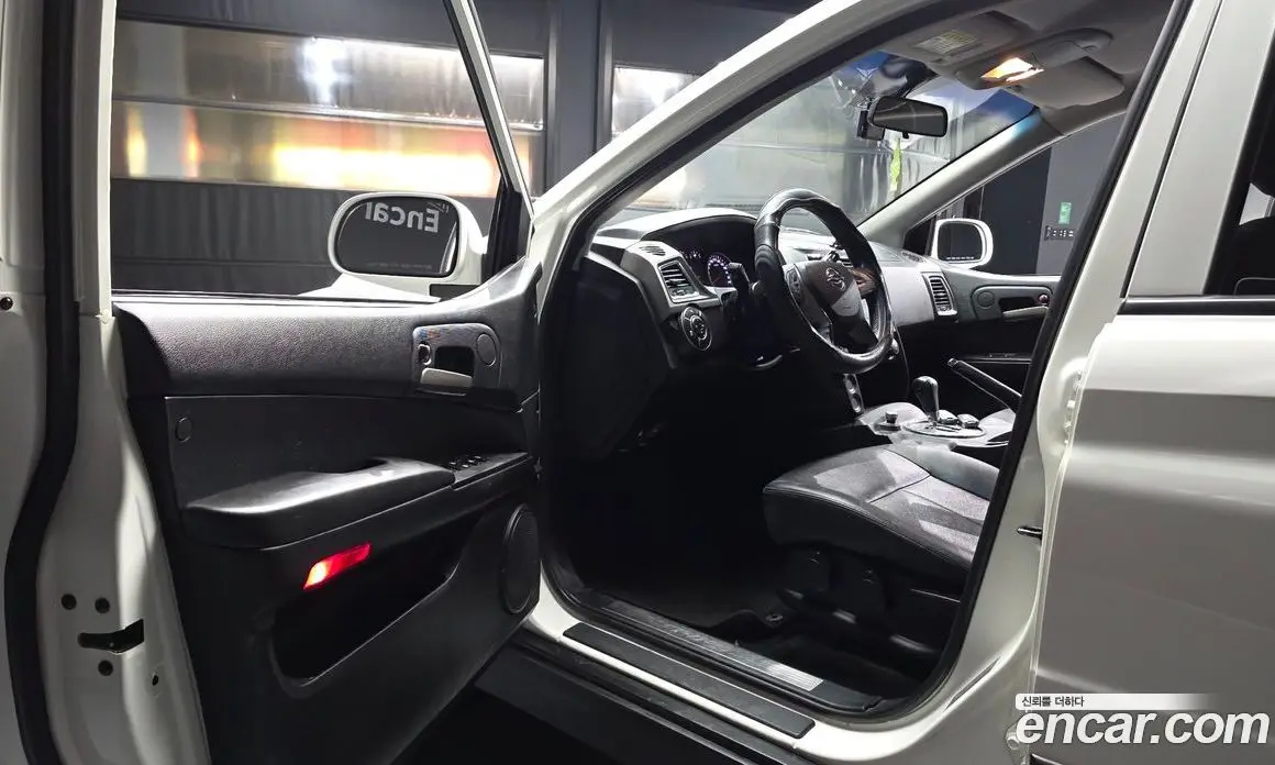 SsangYong Korando 2017 2.2 автомат (гидро), фото 13