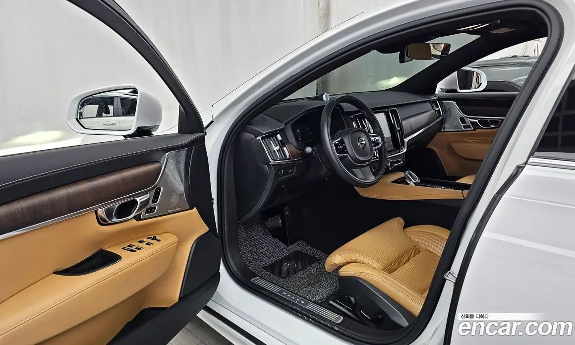 Volvo S90 2022 2.0 автомат (гидро), фото 13 Volvo S90 2022 2.0 автомат (гидро), фото 13