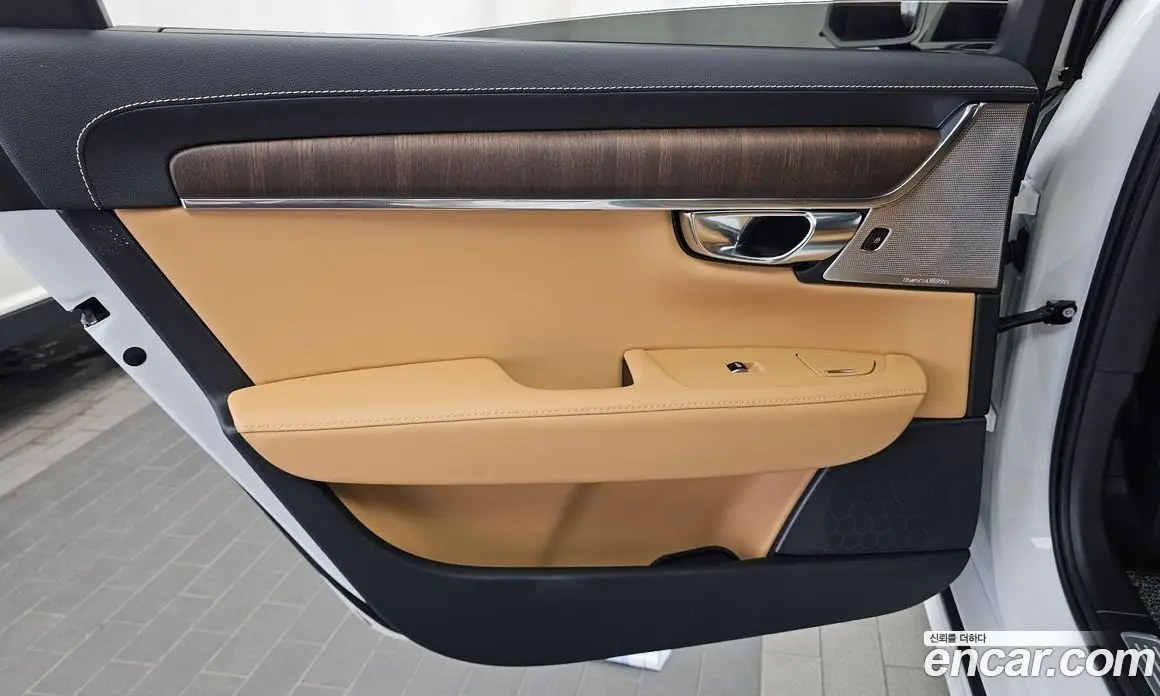 Volvo S90 2022 2.0 автомат (гидро), фото 15 Volvo S90 2022 2.0 автомат (гидро), фото 15
