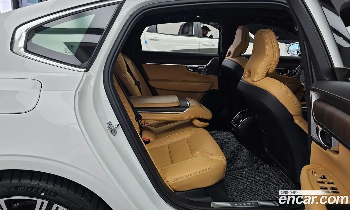 Volvo S90 2022 2.0 автомат (гидро), фото 17 Volvo S90 2022 2.0 автомат (гидро), фото 17