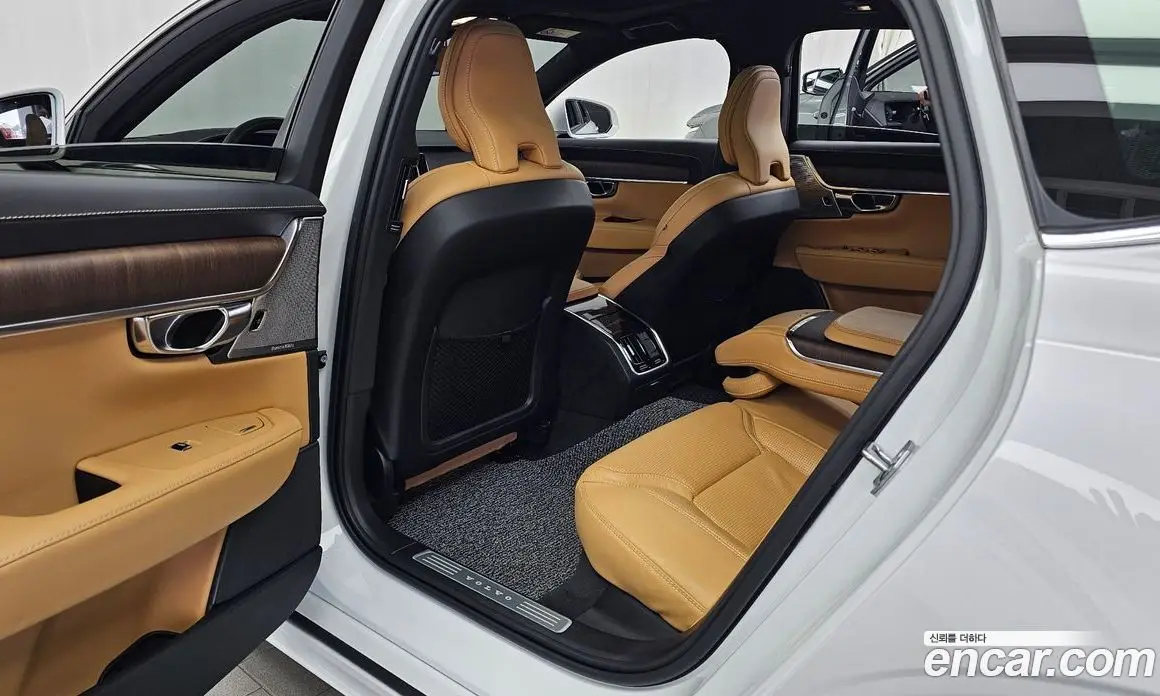 Volvo S90 2022 2.0 автомат (гидро), фото 18 Volvo S90 2022 2.0 автомат (гидро), фото 18