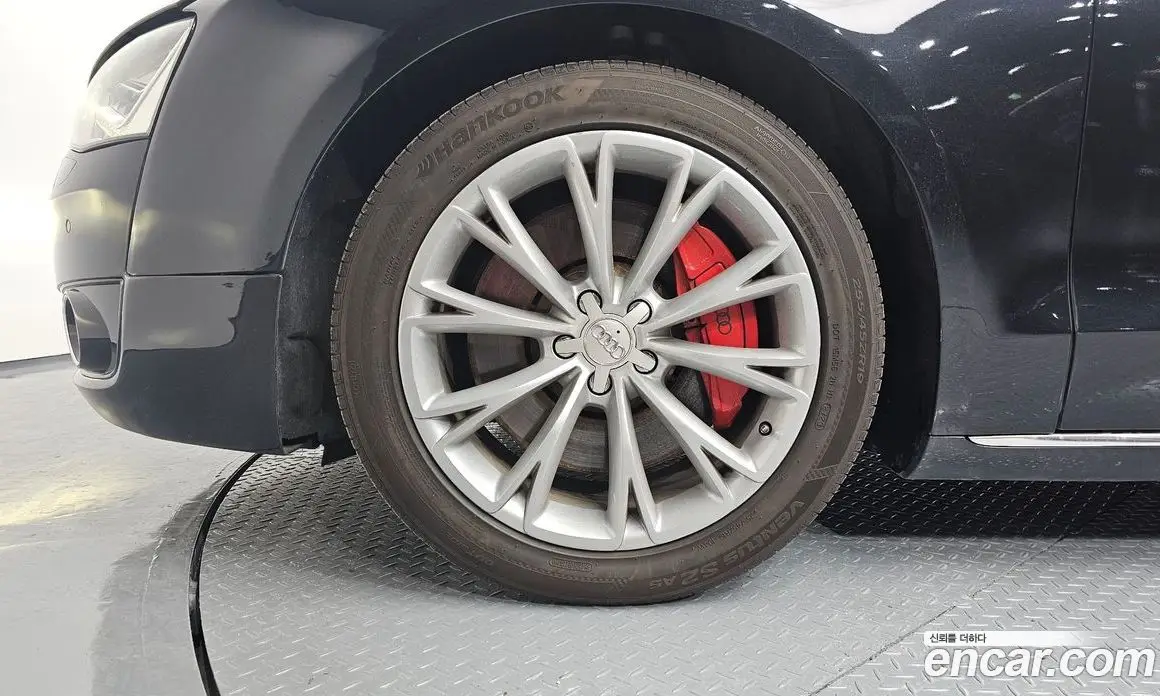 Audi A8 2010 4.2 автомат (гидро), фото 5