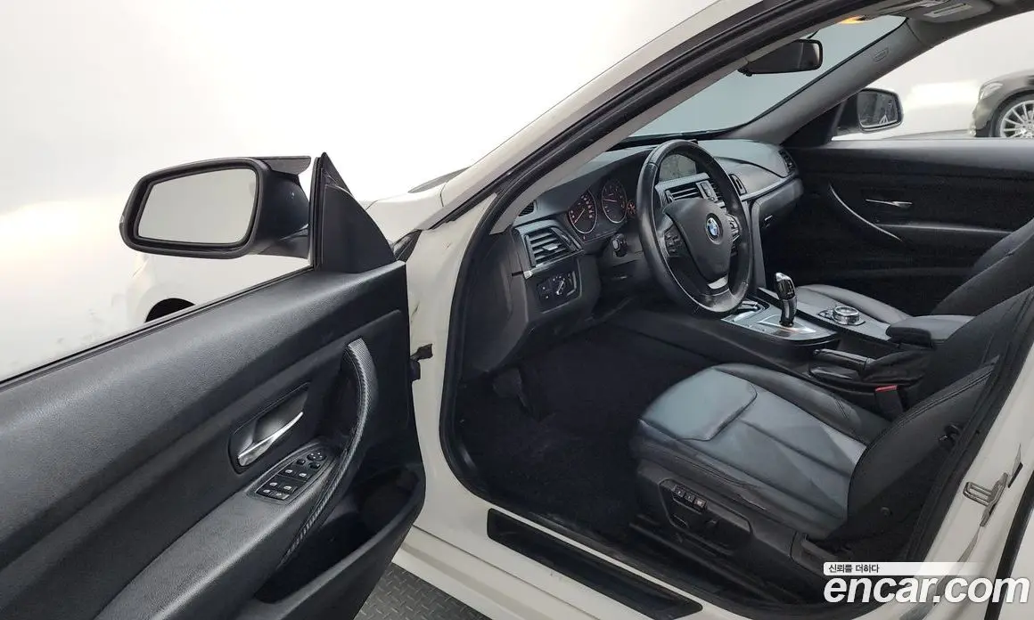 BMW 3 серия 2014 2.0 автомат (гидро), фото 10 BMW 3 серия 2014 2.0 автомат (гидро), фото 10