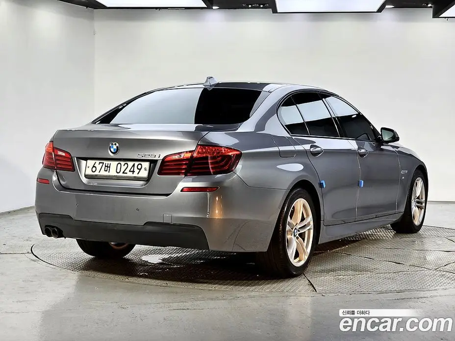 BMW 5 серия 2016 2.0 автомат (гидро), фото 4