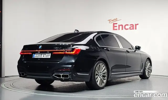 BMW 7 серия 2016 4.4 автомат (гидро), миниатюра 2