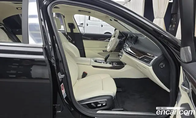 BMW 7 серия 2016 4.4 автомат (гидро), миниатюра 11
