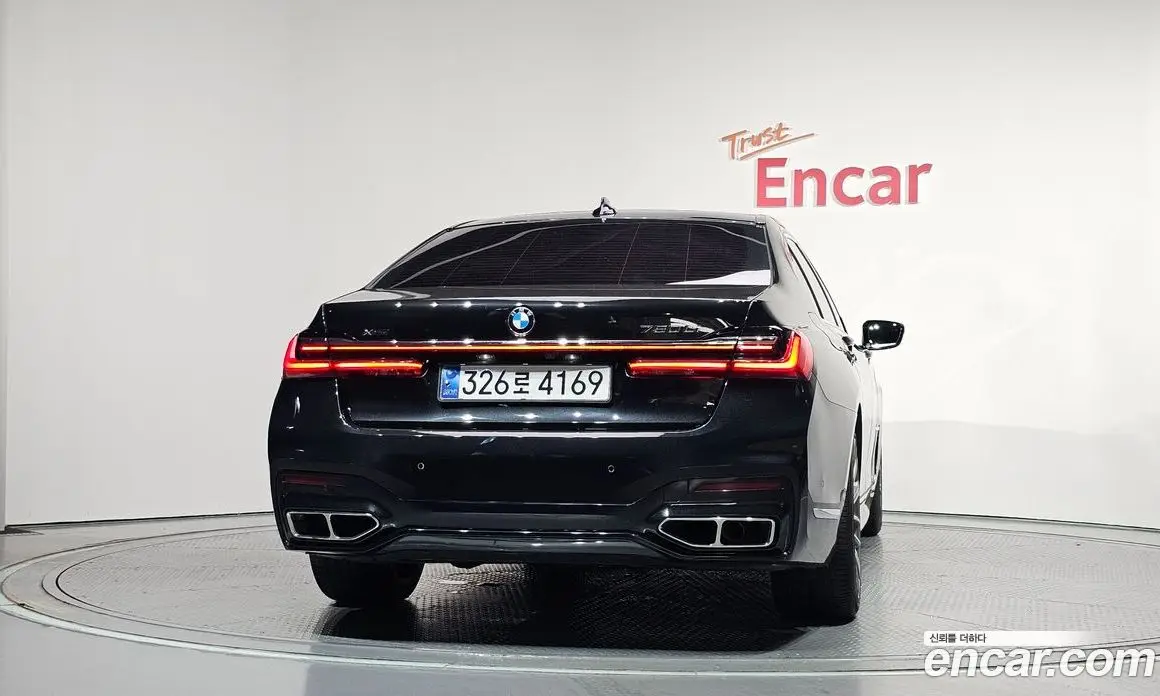 BMW 7 серия 2016 4.4 автомат (гидро), фото 4