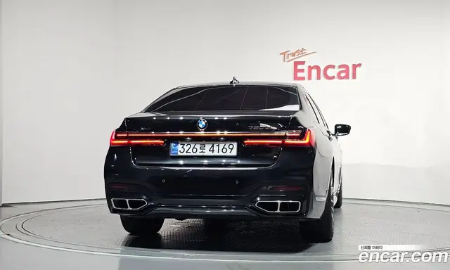 BMW 7 серия 2016 4.4 автомат (гидро), миниатюра 4
