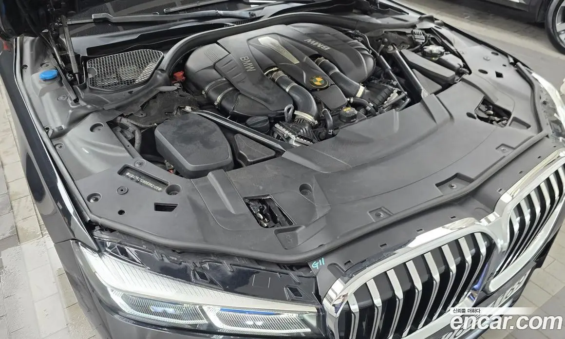BMW 7 серия 2016 4.4 автомат (гидро), фото 6