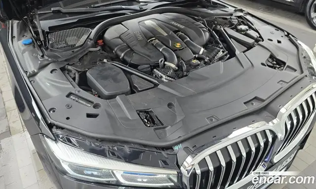 BMW 7 серия 2016 4.4 автомат (гидро), миниатюра 6