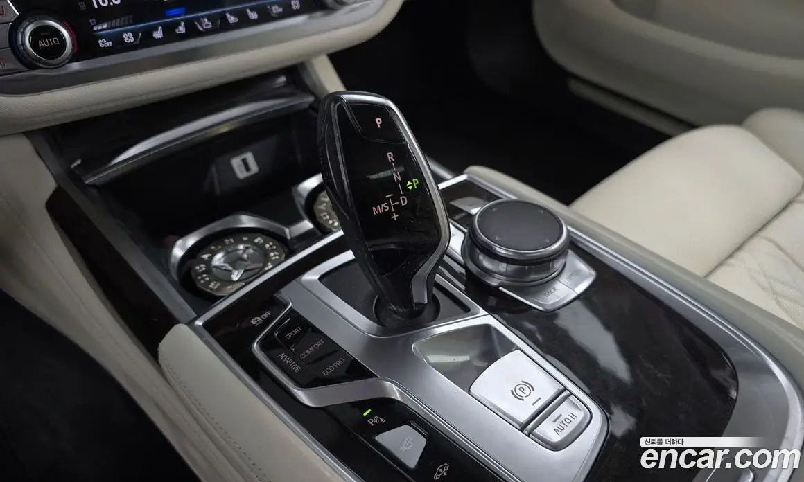 BMW 7 серия 2016 4.4 автомат (гидро), фото 9