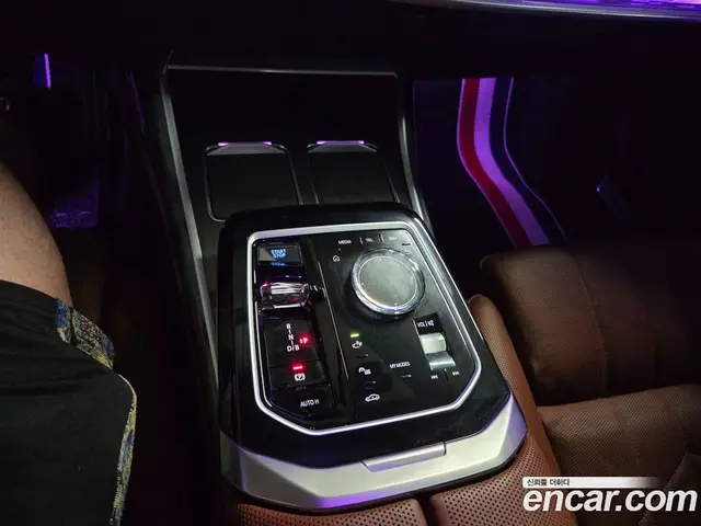 BMW i7 2024 1.0 автомат (гидро), миниатюра 11