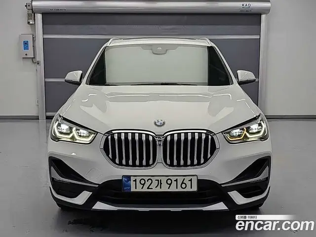 BMW X1 2021 2.0 автомат (гидро), миниатюра 2