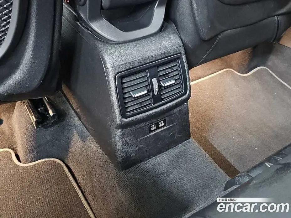 BMW X1 2021 2.0 автомат (гидро), фото 13