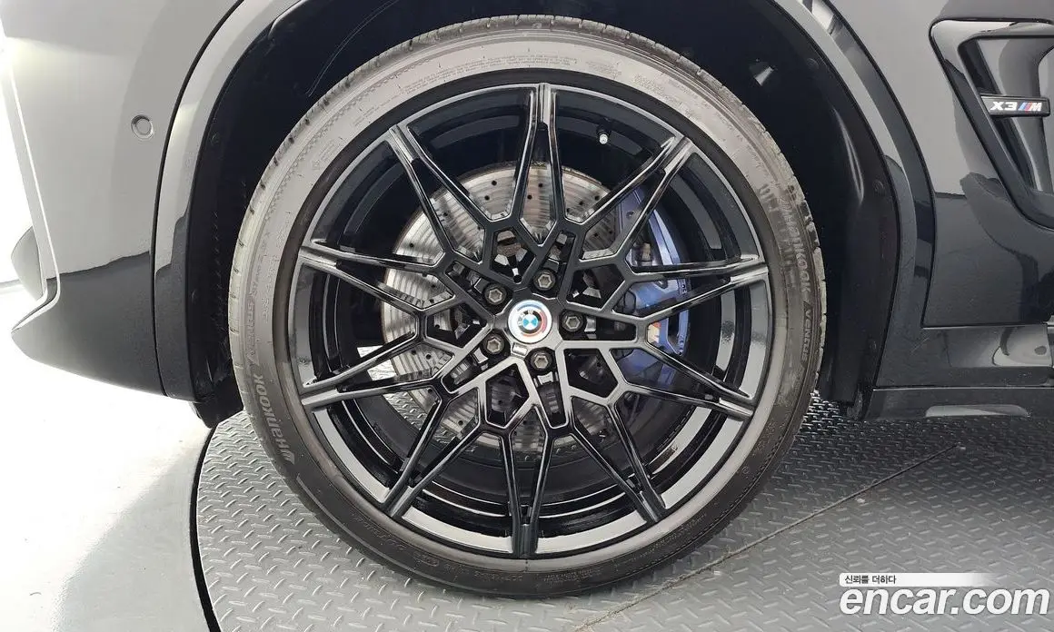 BMW X3M 2023 3.0 автомат (гидро), фото 5 BMW X3M 2023 3.0 автомат (гидро), фото 5
