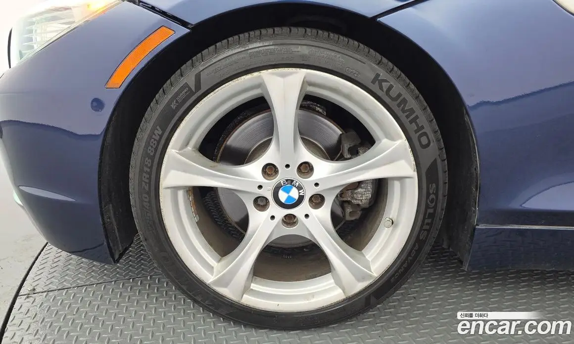 BMW Z4 2011 3.0 автомат (гидро), фото 5