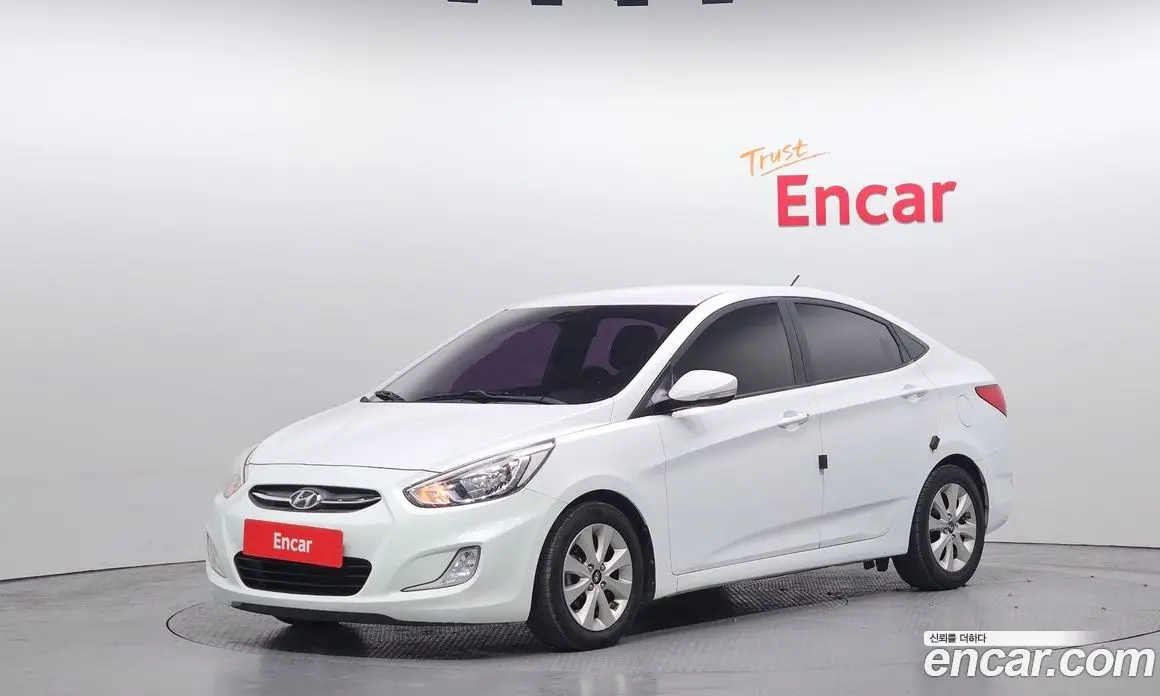 Hyundai Accent 2016 1.4 автомат (гидро), фото 1 Hyundai Accent 2016 1.4 автомат (гидро), фото 1