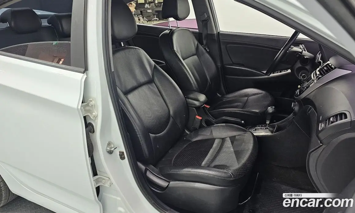 Hyundai Accent 2016 1.4 автомат (гидро), фото 11 Hyundai Accent 2016 1.4 автомат (гидро), фото 11