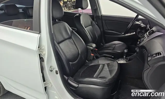 Hyundai Accent 2016 1.4 автомат (гидро), миниатюра 11 Hyundai Accent 2016 1.4 автомат (гидро), миниатюра 11