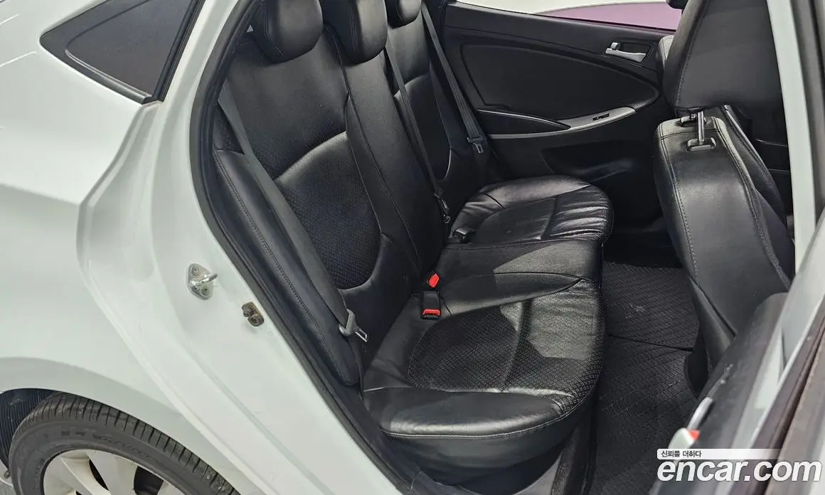 Hyundai Accent 2016 1.4 автомат (гидро), фото 12 Hyundai Accent 2016 1.4 автомат (гидро), фото 12