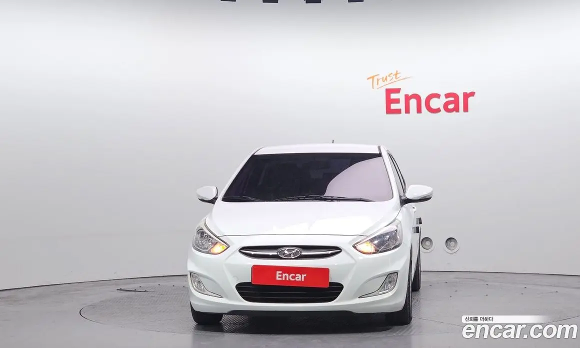 Hyundai Accent 2016 1.4 автомат (гидро), фото 3 Hyundai Accent 2016 1.4 автомат (гидро), фото 3