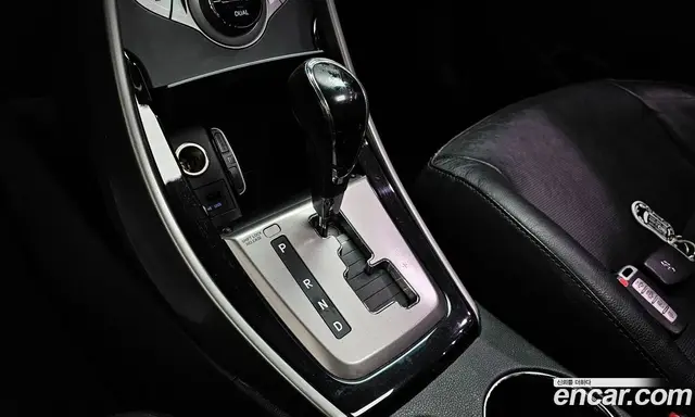 Hyundai Avante 2014 2.0 автомат (гидро), миниатюра 12