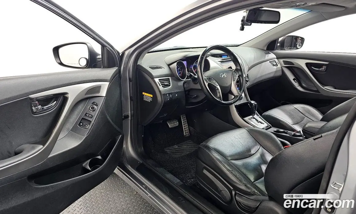 Hyundai Avante 2014 2.0 автомат (гидро), фото 13
