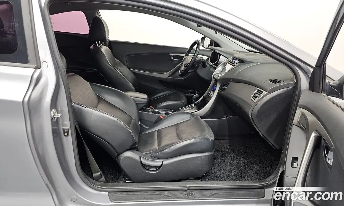 Hyundai Avante 2014 2.0 автомат (гидро), фото 16