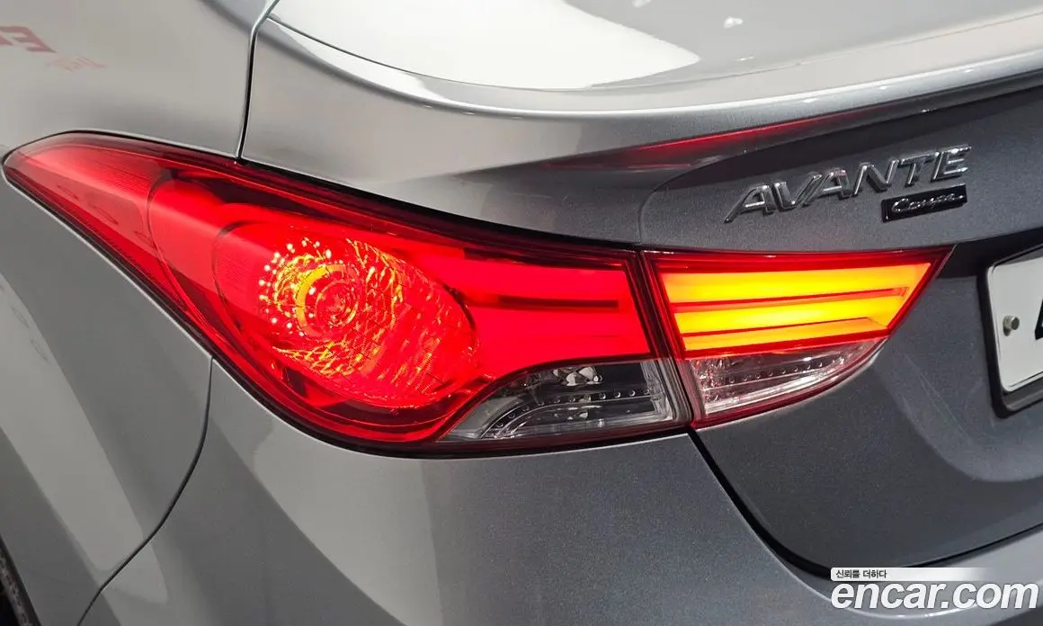 Hyundai Avante 2014 2.0 автомат (гидро), фото 9