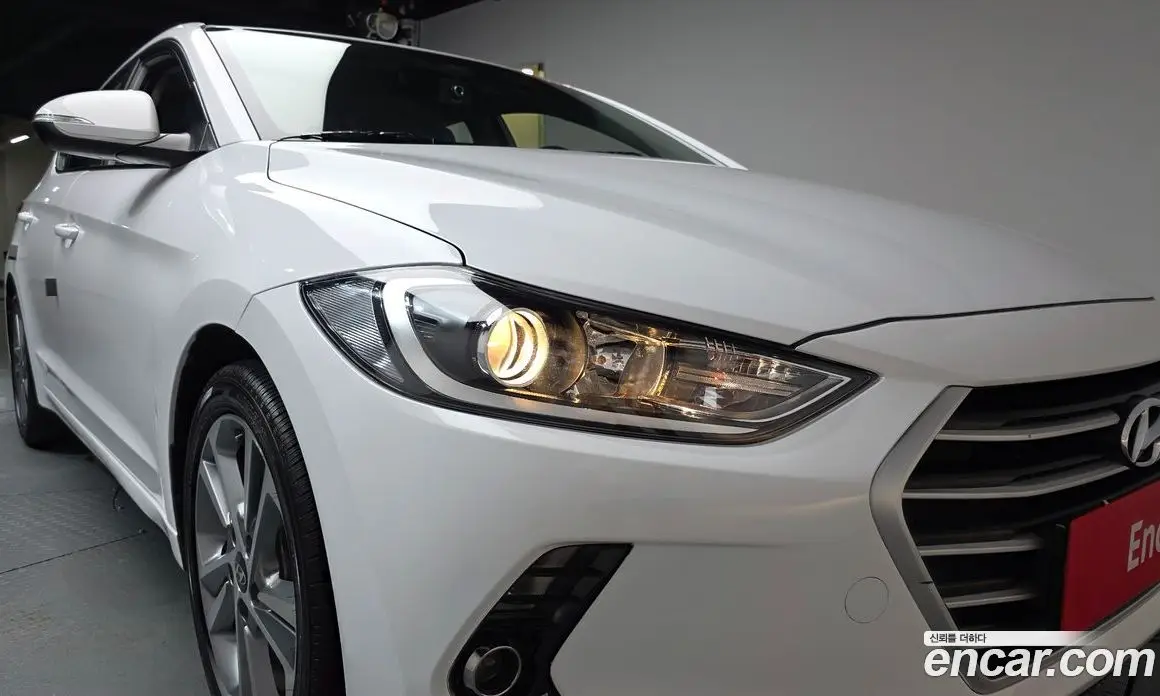 Hyundai Avante 2016 1.6 автомат (гидро), фото 7