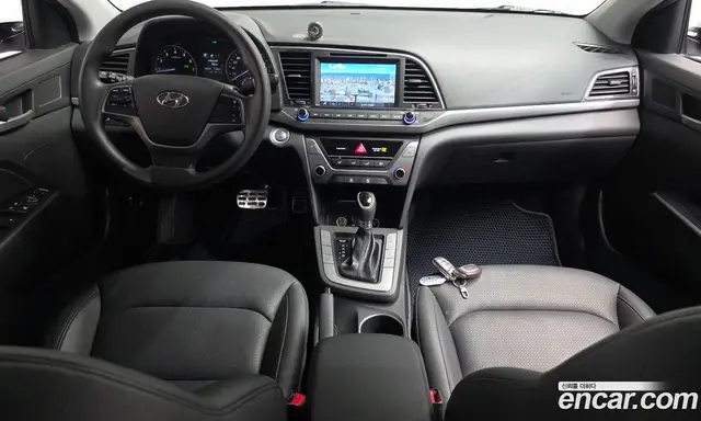 Hyundai Avante 2016 1.6 автомат (гидро), миниатюра 9
