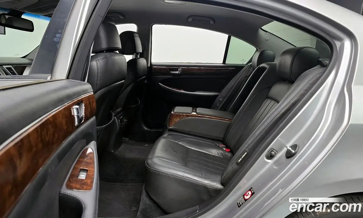 Hyundai Genesis 2011 3.3 автомат (гидро), фото 12