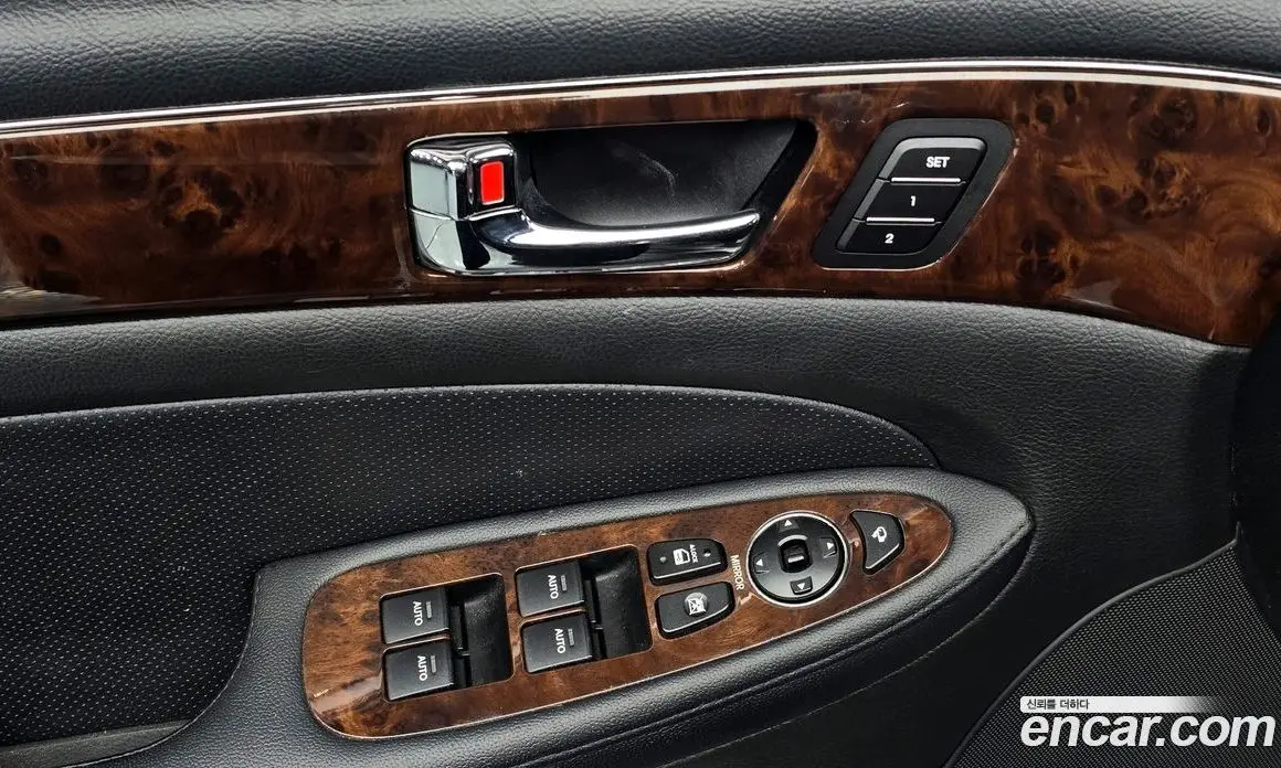 Hyundai Genesis 2011 3.3 автомат (гидро), фото 18