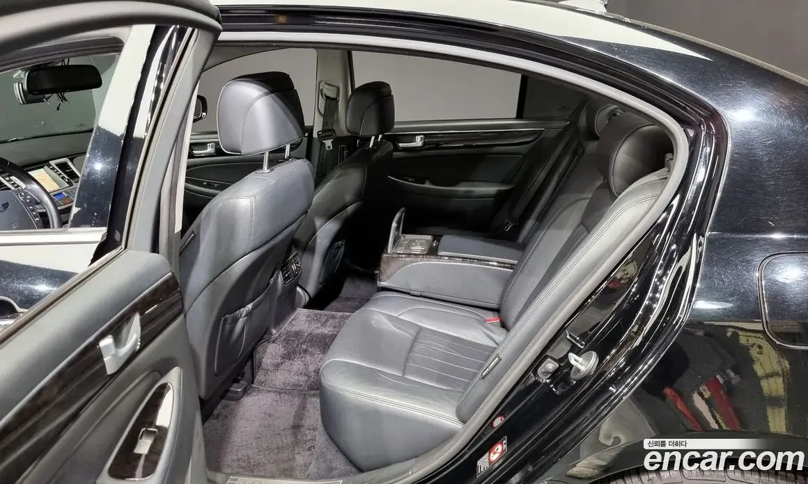 Hyundai Genesis 2013 3.3 автомат (гидро), фото 11