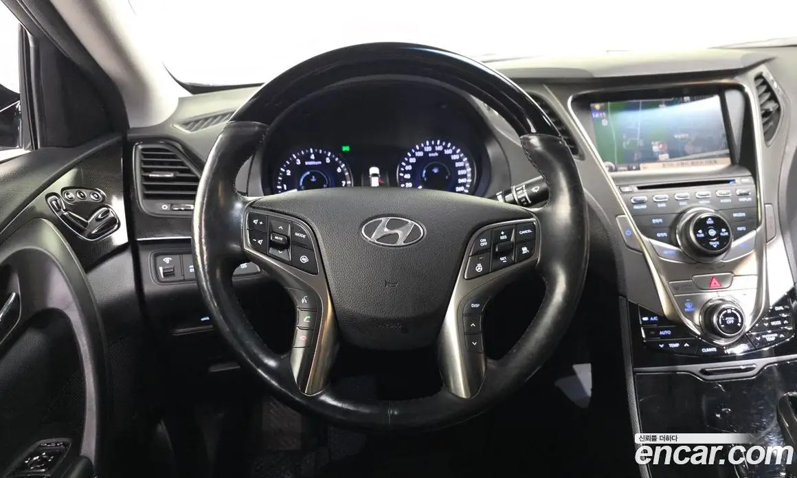 Hyundai Grandeur 2012 3.0 автомат (гидро), фото 19 Hyundai Grandeur 2012 3.0 автомат (гидро), фото 19