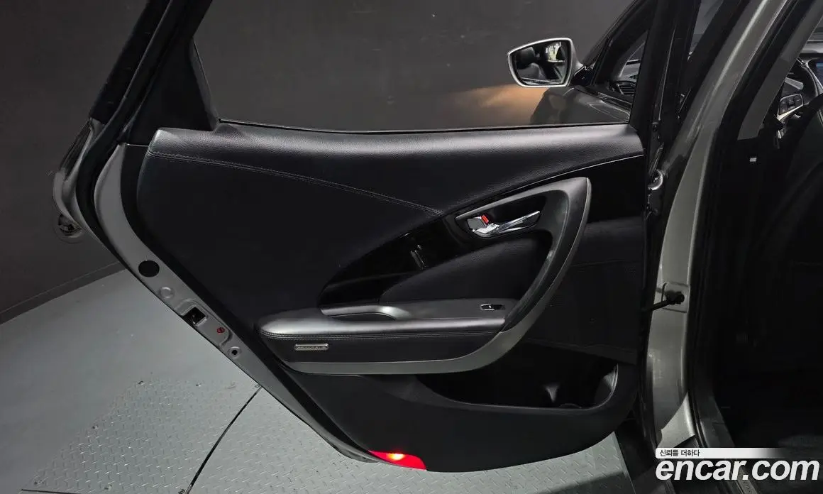 Hyundai Grandeur 2014 3.0 автомат (гидро), фото 15 Hyundai Grandeur 2014 3.0 автомат (гидро), фото 15